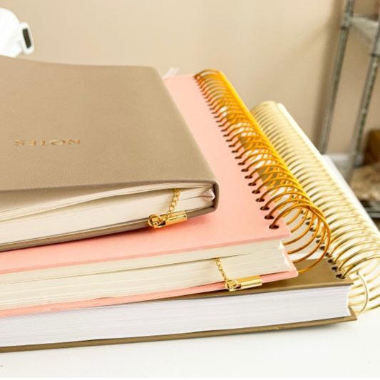 Bookmark: Bow